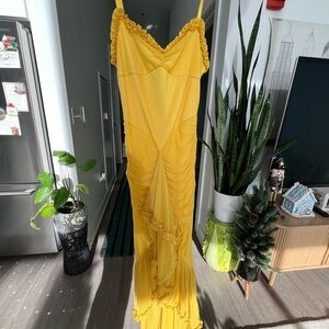 Elegant Yellow Ruffled Dress
